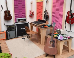 eBay Virtual Block Party Guitar display